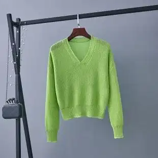 浅绿色毛衣女