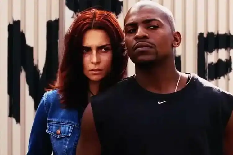 夜晚三点半3分钟带你看完美国恐怖电影活死人黎明