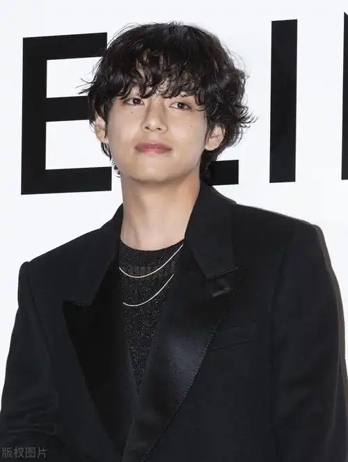 金泰亨这颜值,这才是全球最帅面孔!