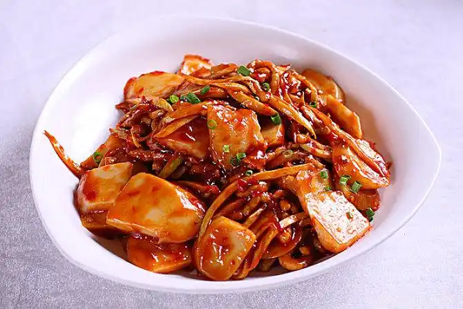 鱼香肉丝炒年糕