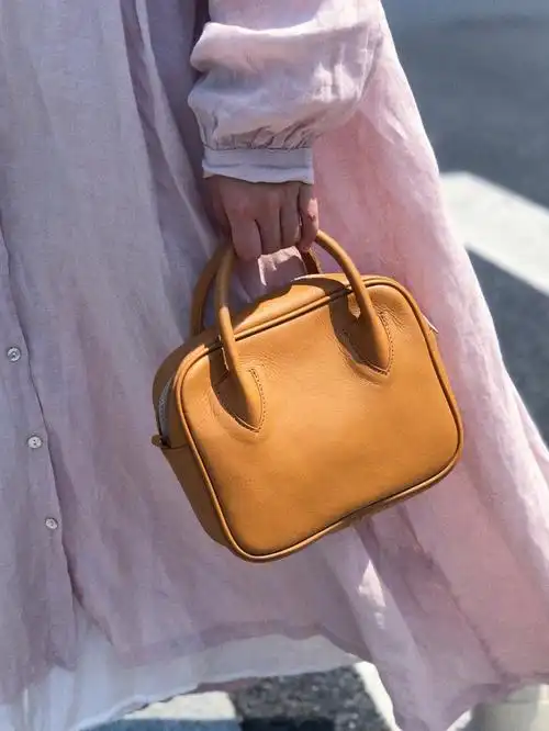 小众包包很有大牌感的日系波士顿包