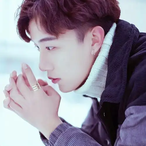 侧脸清纯美男子_微信头像男图片_扣扣居