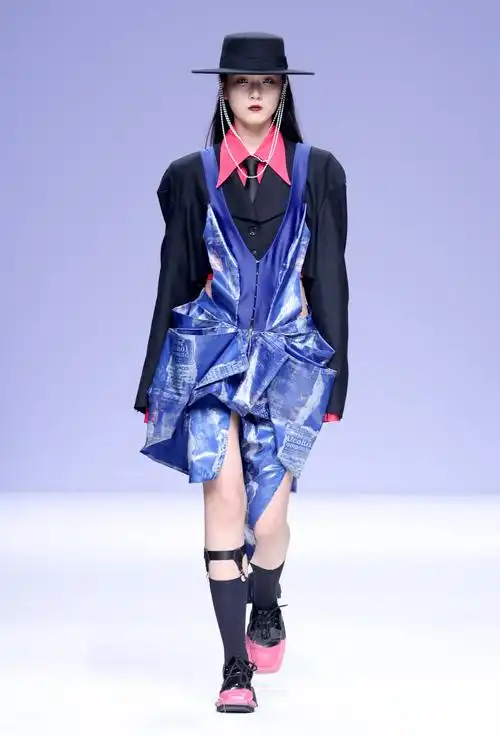 中国国际大学生时装周在京开幕