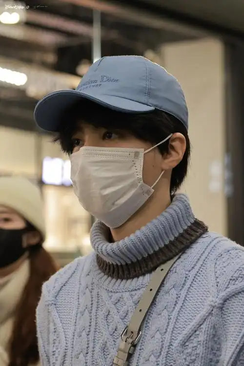 王俊凯 巴黎时装周##王俊凯机场路透