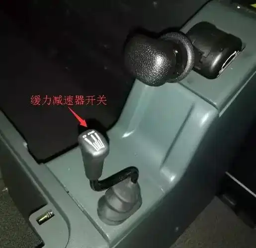 卡车液力缓速器的功能与作用