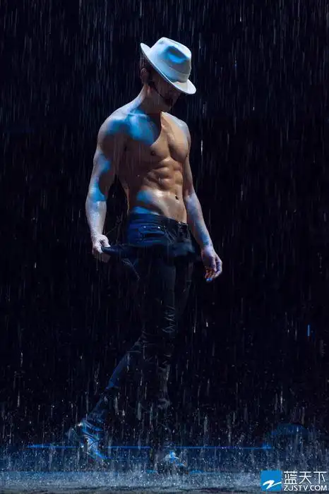 rain热力来袭浙江卫视跨年演唱会与跑男团一同劲歌热舞