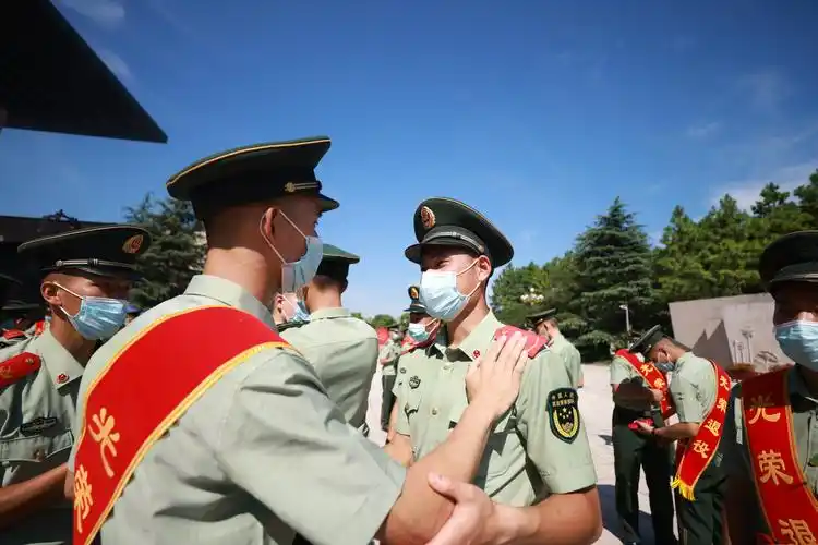 退伍不褪色永葆嘉乡情武警嘉兴支队举行2021年度退伍老