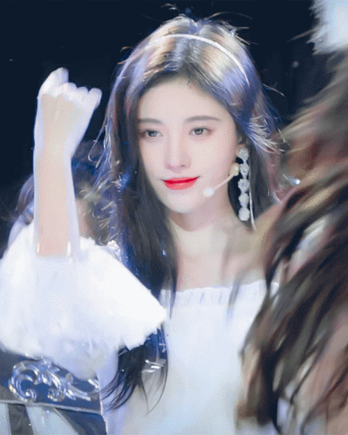 背景图 鞠婧祎 动图