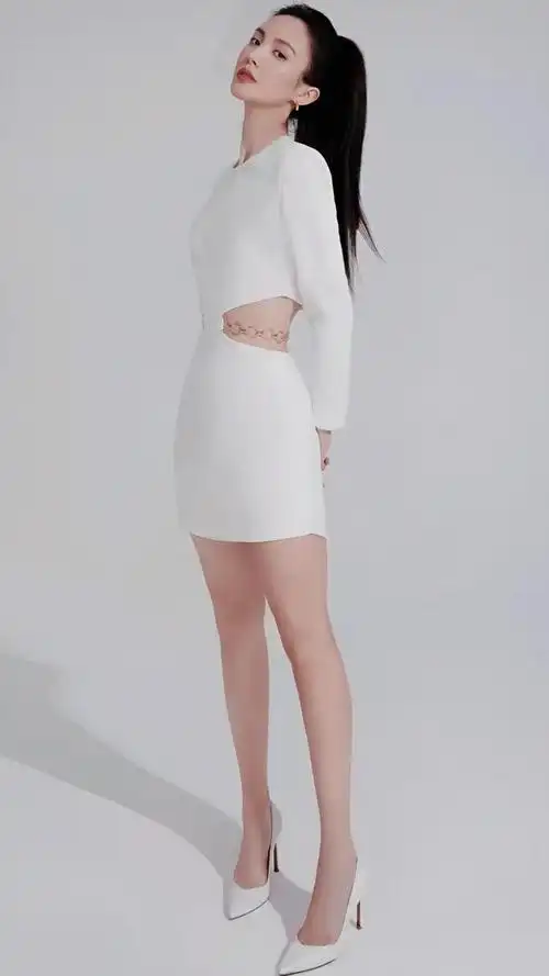 美人图金晨长腿女神肤白貌美身材迷人