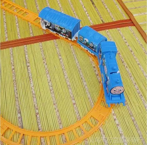 【卡通版train电动小火车 儿童轨道车玩具 宝宝小火车 宝宝玩具】图片
