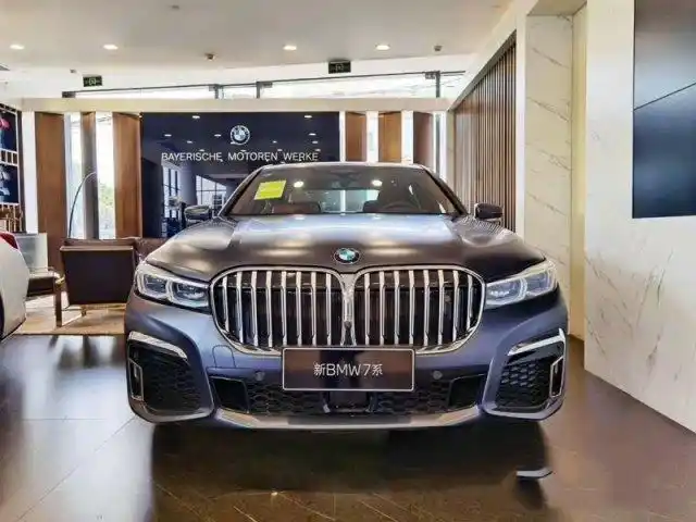 天津港保税区宝马750lim760li现车促销中