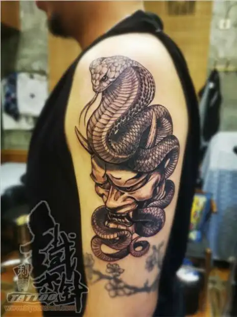 眼镜蛇纹身图案纹身大臂部位纹身男生纹身图案流行般若纹身图案武汉