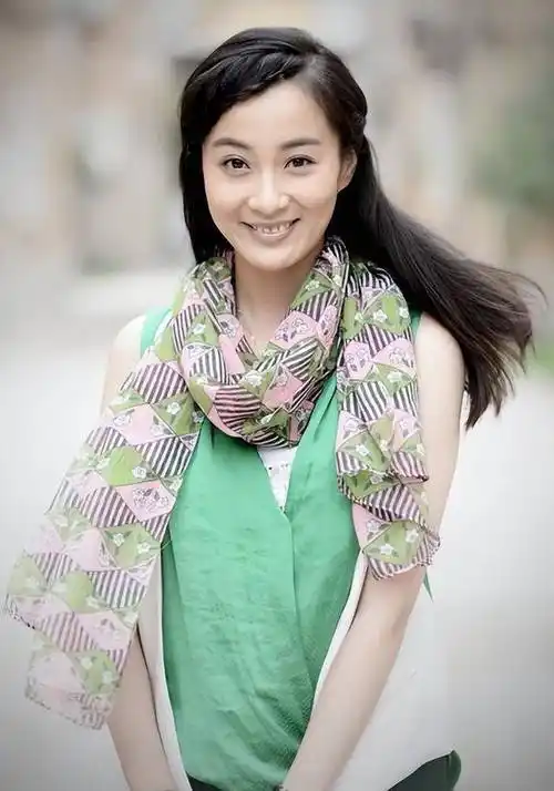 演员徐梵溪:出道16年改名4次,爱情输给李小冉,38岁仍单身_徐佳宁_刘欢