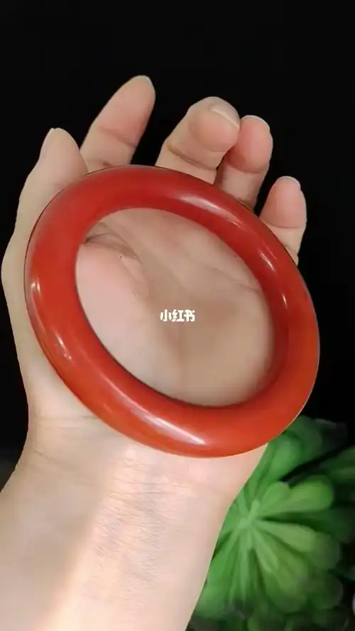 金丝玉烤色老料红手镯金丝玉假货避坑