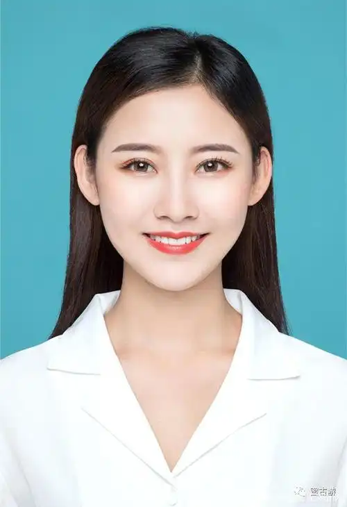 「潘朵拉婚纱摄影」在湛江也可以拍最美证件照啦!