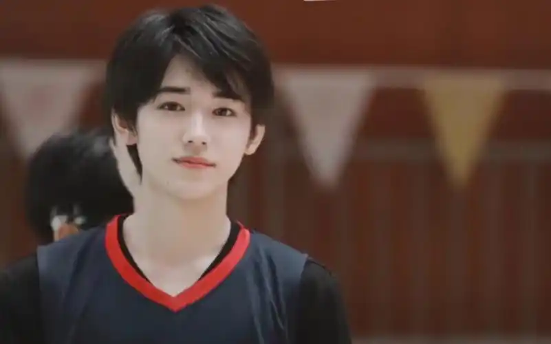 16岁高中生【宋亚轩】盛世美颜