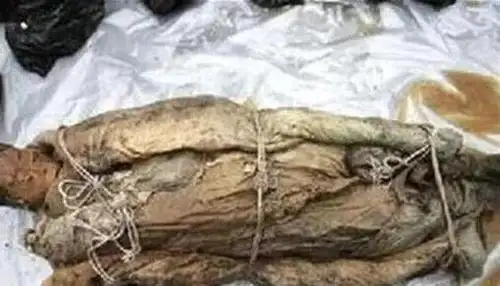 2000年关羽陵墓终于出土!除了青龙偃月刀还有一具神秘尸体