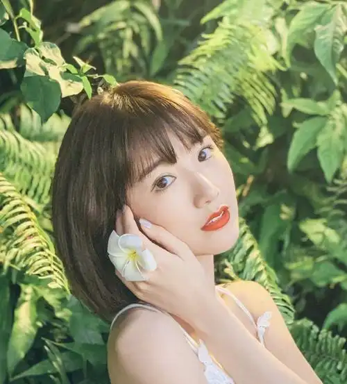 短发的毛晓彤可真好看