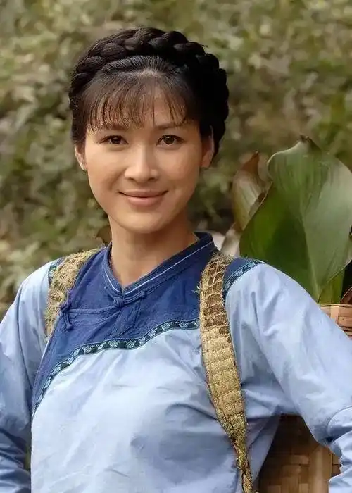 《亮剑》20年后,两位演员离世,漂亮的"秀芹"低调嫁人