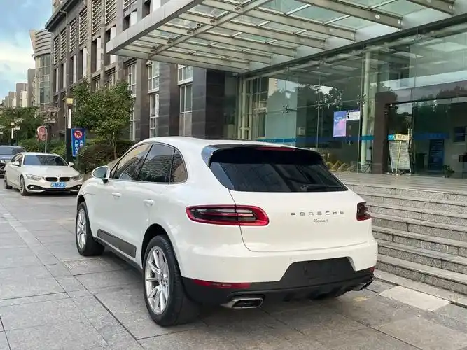 保时捷迈卡macan 21.80万元 车型:越野车 车体颜色 - 抖音