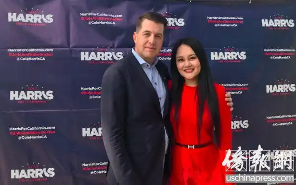 精英举办的一场募捐晚宴上,副州长竞选人之一,华人女婿轲海瑞(cole