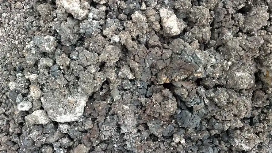 人工挖井桩8层高建筑灌注桩基础持力层如何确定,图片上