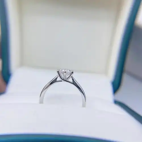 18k金铂金一克拉经典六爪钻戒戒托空托定制手饰