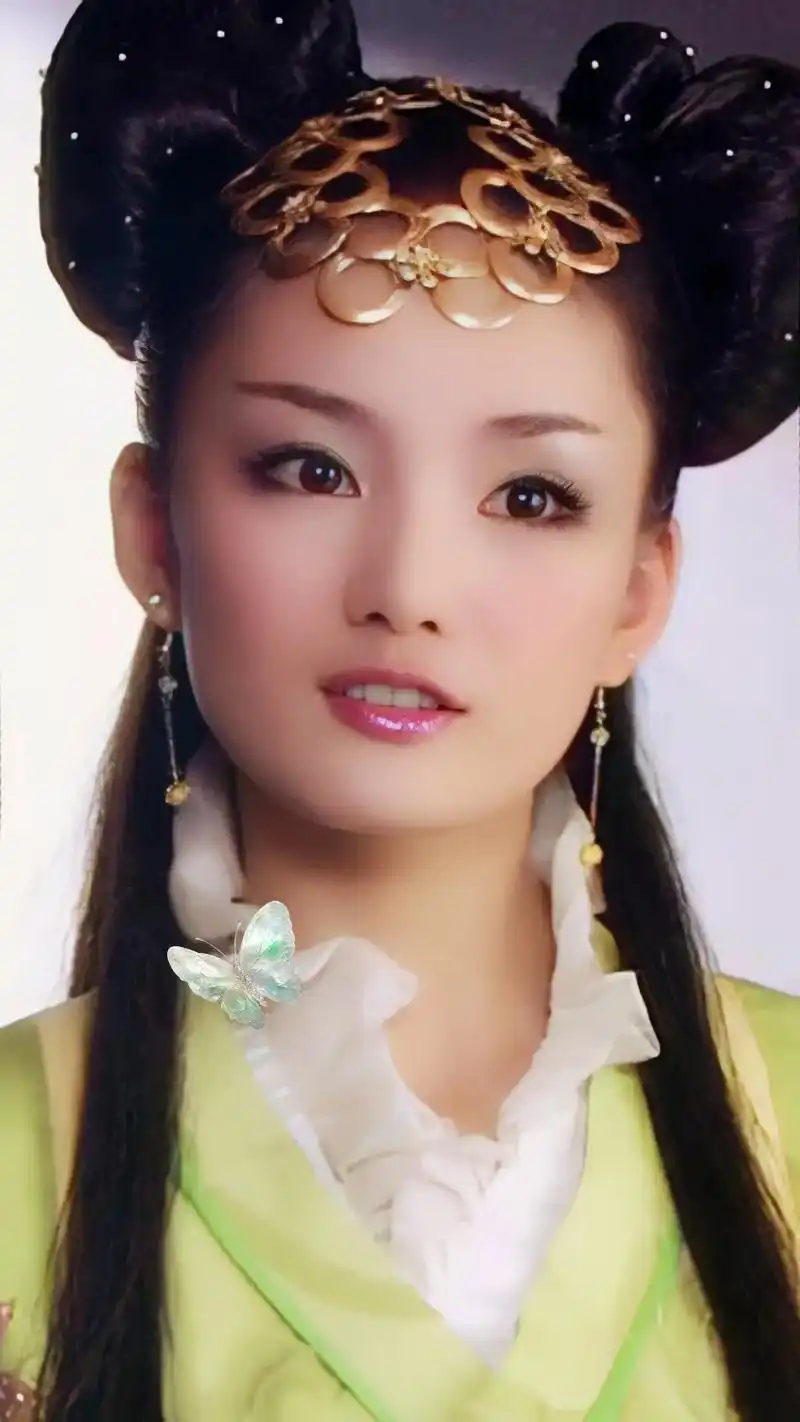 《活佛济公》馨子,饰演的,白雪,是一只可爱的兔子,非常好看的 - 抖音