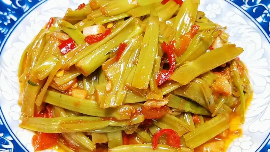 酸辣空心菜梗这样做,酸辣开胃,百吃不厌,夏天配白粥更好吃#宅家十二