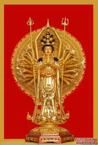 庄严的千手观音菩萨像