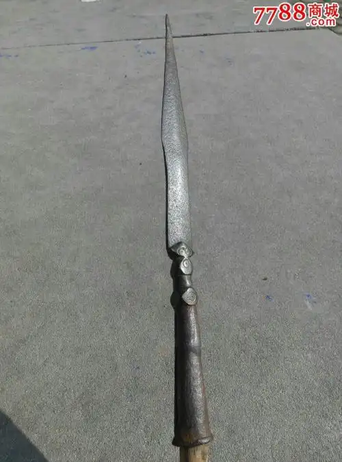 古董收藏品明清铁兵器红缨枪 老兵器 长矛
