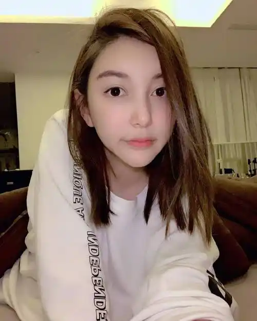 薛之谦前女友李雨桐,宣布当妈妈,小宝宝好可爱!