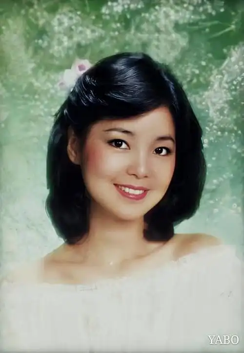 邓丽君各个时期的高清图片