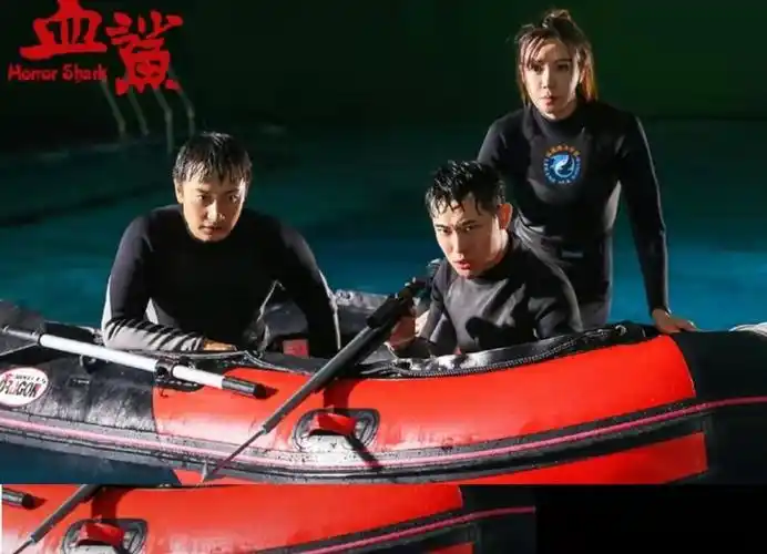 负评满满!香港知名男艺人参演内地网络电影,遭网友批:作贱自己