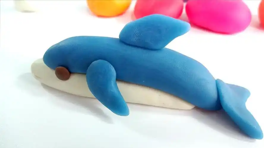 教你用彩泥制作海豚