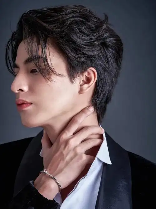 gulf好好的痣非要长在胸口斯哈斯哈