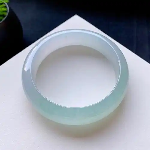 绿翠天成女士翡翠手镯圈口568宽146厚83冰糯种晴底宽版正圈高端玉镯