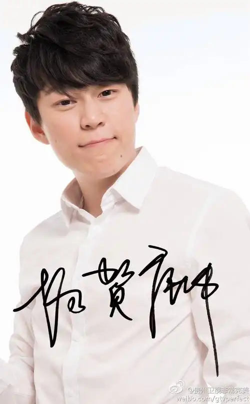 关键放屁这种事情怎么能 @杨贺麟-小伍 @宋松tiger 投票选出你最爱谁?