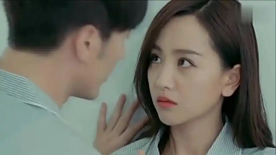 《美人为馅》第二季 盘点白宇杨蓉亲密吻戏合集