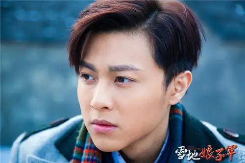 《雪地娘子军》发剧照回馈剧迷 邱胜翊变"白雪王子"宛如画卷