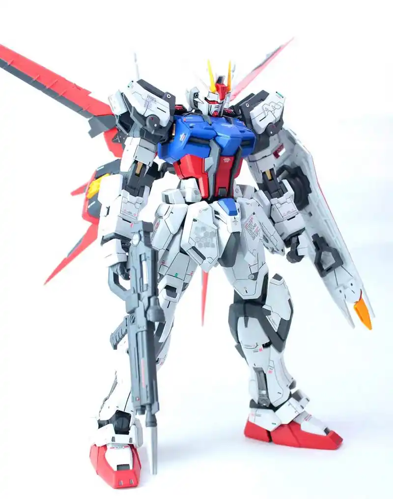 模型欣赏:机动战士高达seed mg gat-x105 空装强袭高达,增加了外甲