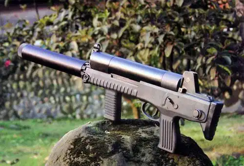 国产cf-05式9毫米微声冲锋枪