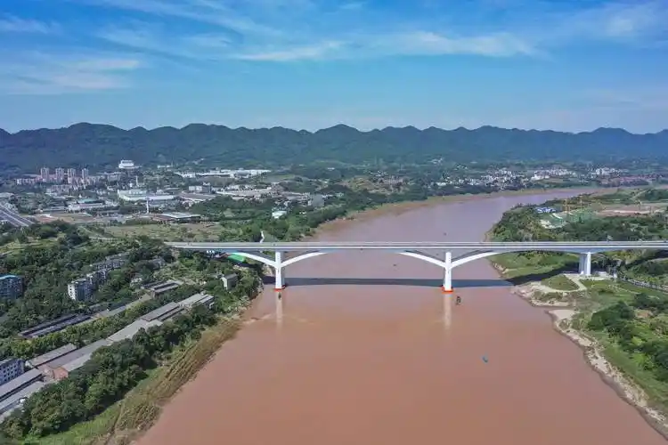 国内首座上承式大跨径梁拱组合预应力体系刚构桥建成投用