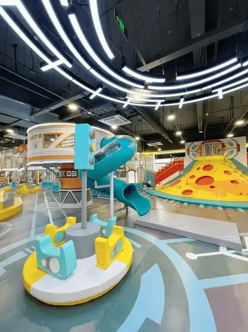 儿童游乐设施沉浸式畅玩的室内乐园