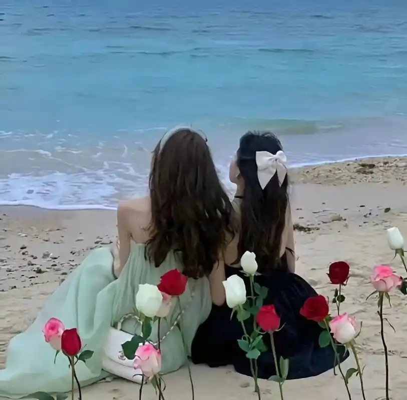 ins氛围感海边女生闺蜜头像 没有对象就跟闺蜜一起用吧