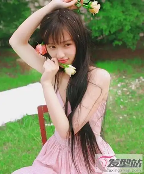 高个子女生适合什么发型一头长直发尽显淑女范