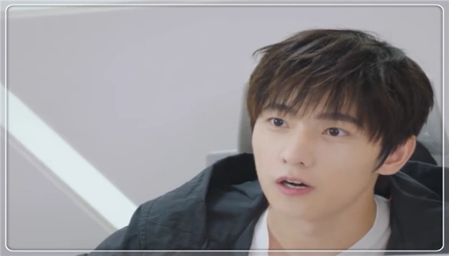 全职高手决赛当天千机伞进化终极形态叶修一举打败孙翔