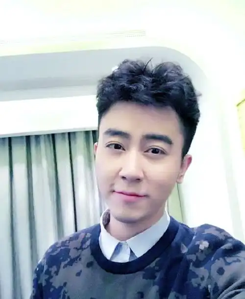 lol小智:卢本伟做慈善?网友:不知道,但斗鱼一哥有毒是公认的