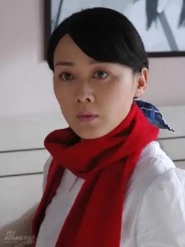 正文  新浪娱乐讯 在上海电视剧频道热播的女性悲情传奇《红颜的岁月