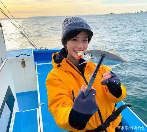 美丽小姐姐海钓妙曼风姿,吸引一大批疯狂粉丝!